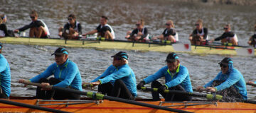 Masters-Maenner-volle-fahrt