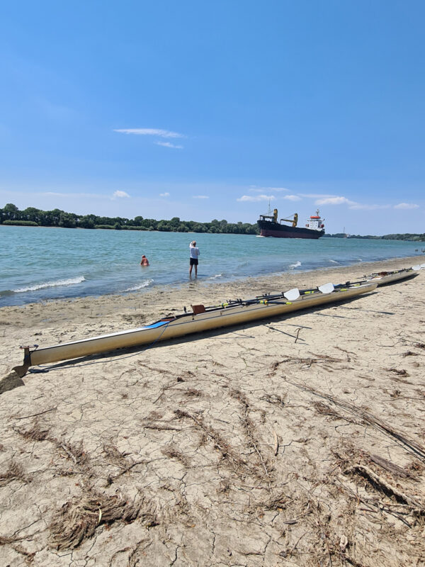 Strand Ruderboote Frachtkahn